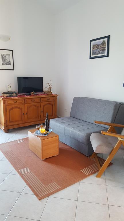 Apartment Ana Kali Bagian luar foto