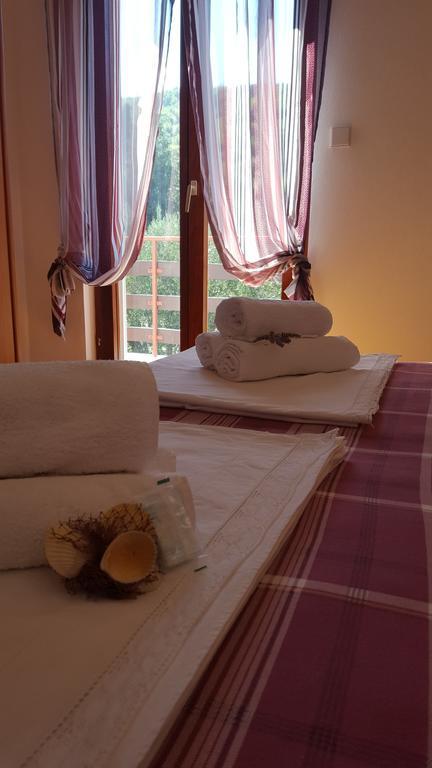 Apartment Ana Kali Bagian luar foto