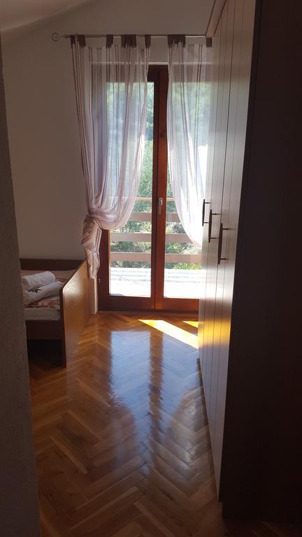 Apartment Ana Kali Bagian luar foto