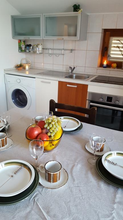 Apartment Ana Kali Bagian luar foto