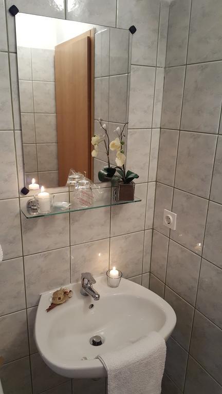 Apartment Ana Kali Bagian luar foto