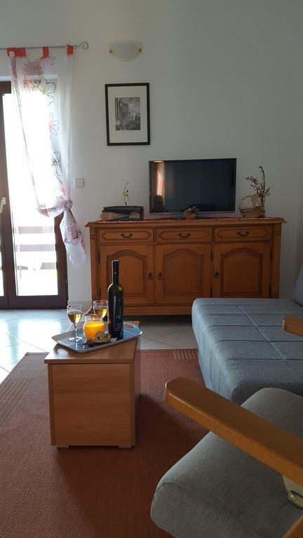 Apartment Ana Kali Bagian luar foto